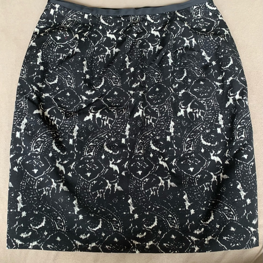Talbots black and white skirt